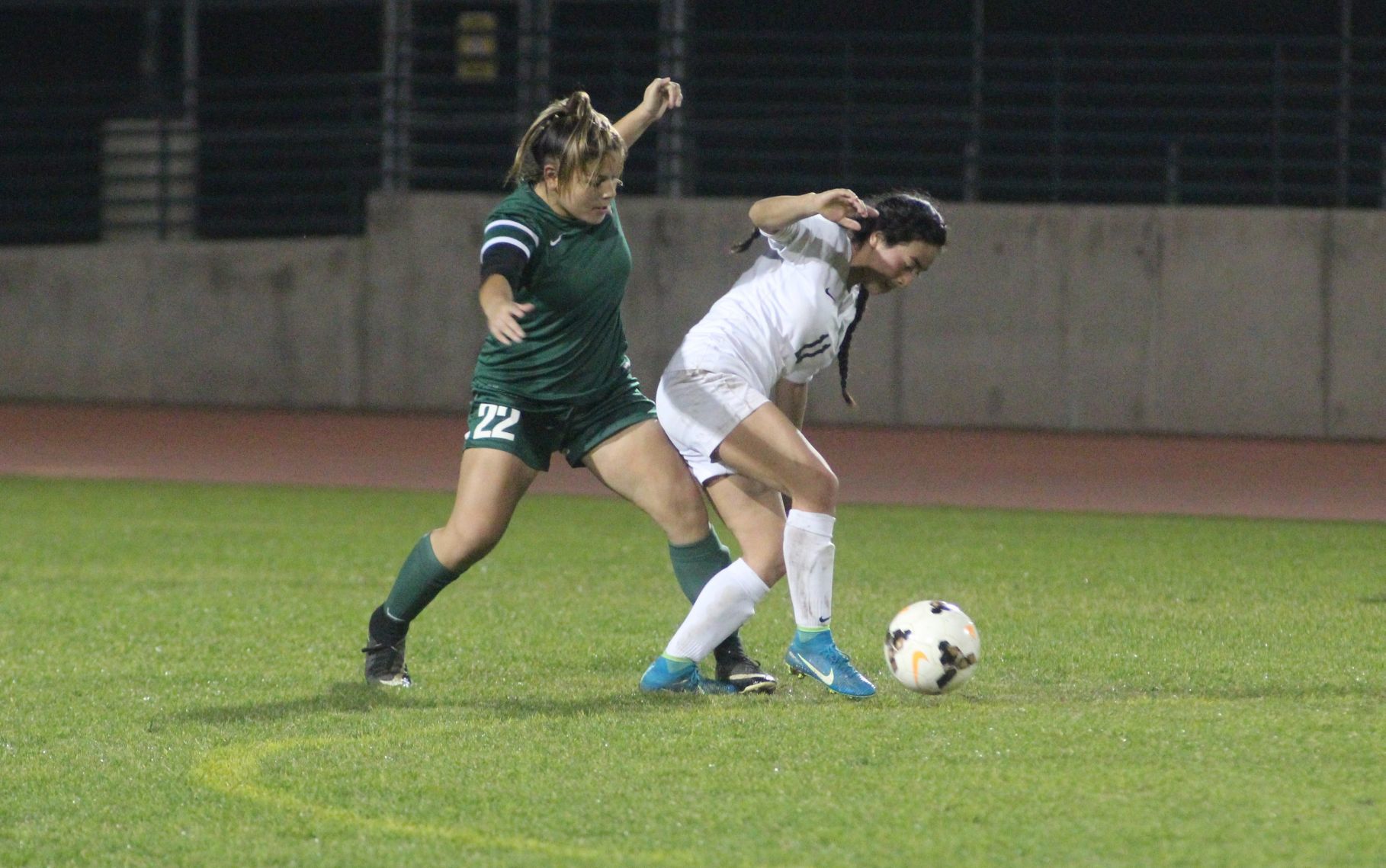 Kingsburg shuts out Dinuba